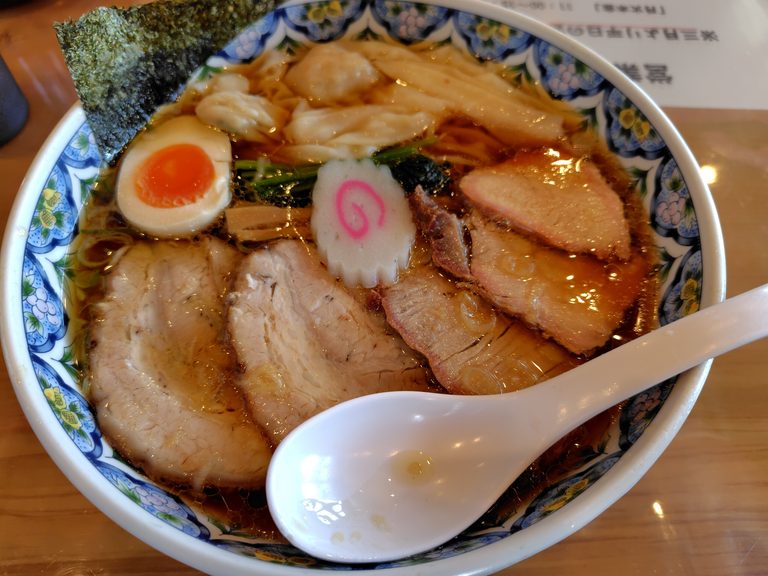 中華そば大志のデラックス大志（大盛）
